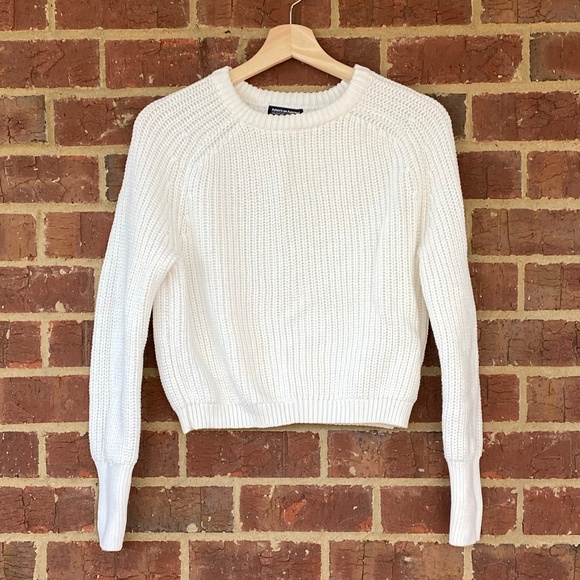 PRICE IS FIRM!American Apparel Women's Cropped White Pullover Crew Neck Sweater - Picture 1 of 16